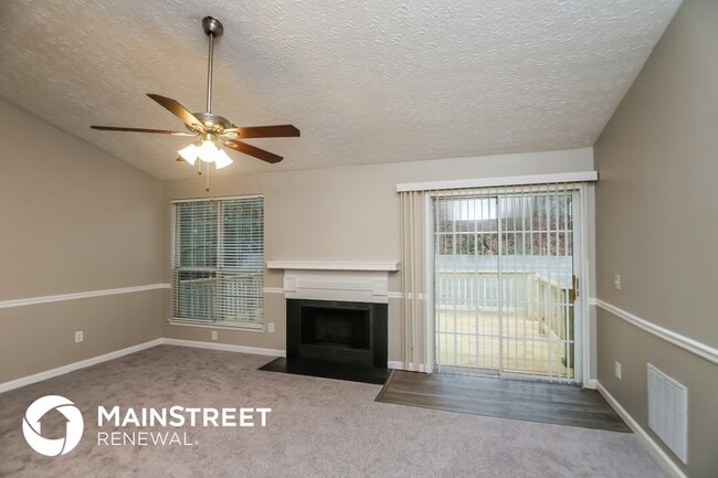 Building Photo - 1817 Cres Hill Dr NW