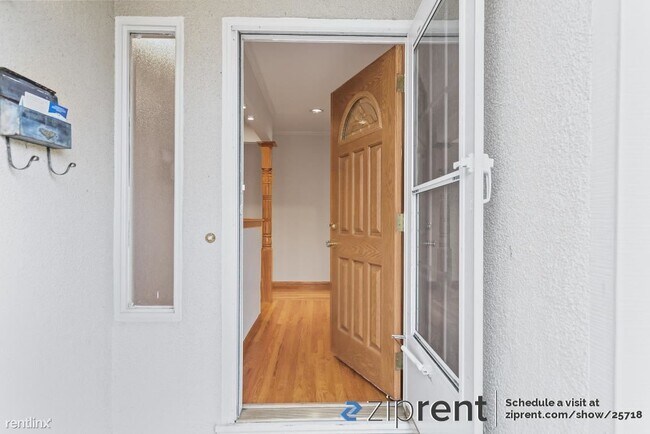 Foto del edificio - 3 br, 2 bath House - 1131 Kentwood Avenue,...