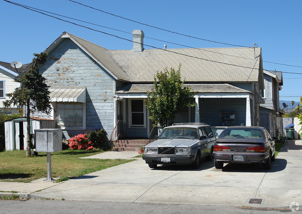 Primary Photo - 83-87 E Center St