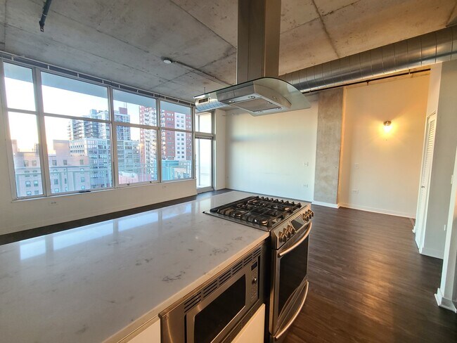Foto del edificio - 50 E 16th St
