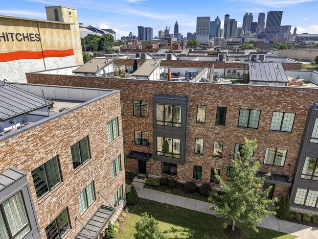 Building Photo - 285 Castleberry Hill Walk SW