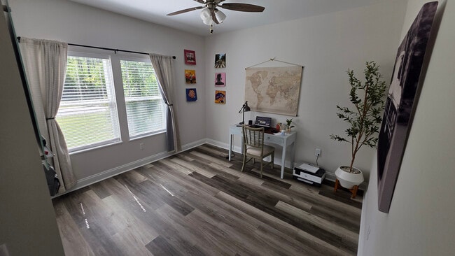 Foto del edificio - 183 Indian Woman Rd