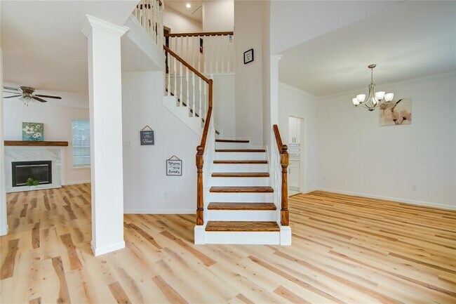 Foto del edificio - 1810 Oakleaf Cir