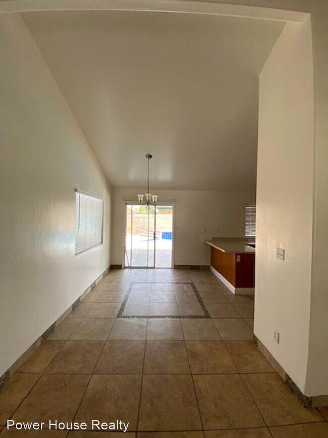 Building Photo - 3 br, 2 bath House - 505 Rush St