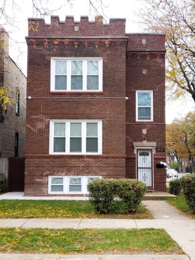 1656 N Monitor Ave, Chicago, IL 60639 House Rental in Chicago, IL