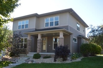 Building Photo - 8921 Snowberry Ln