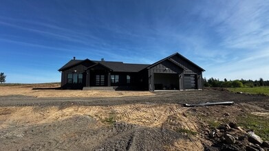 Building Photo - 16704 W Burnett Rd
