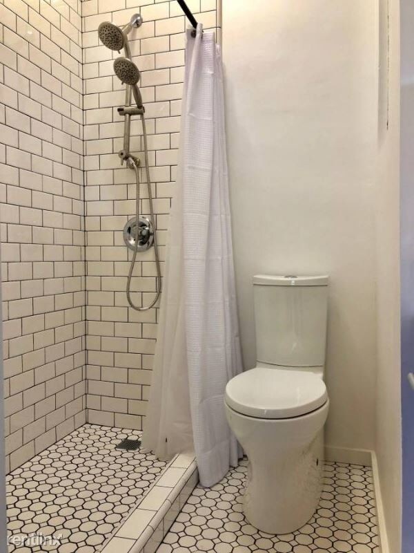 Foto del edificio - 1387 Hampshire St