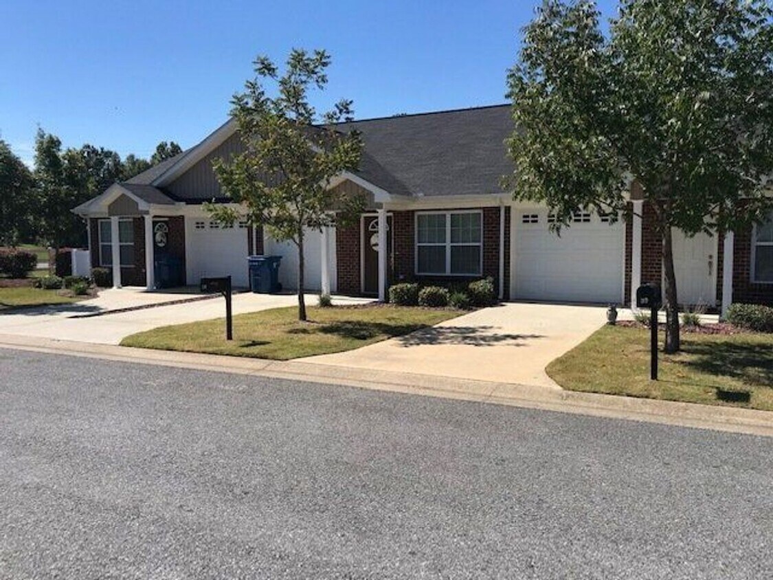 Foto del edificio - Cobblestone Trace- Oxford's Premier 55+ Community