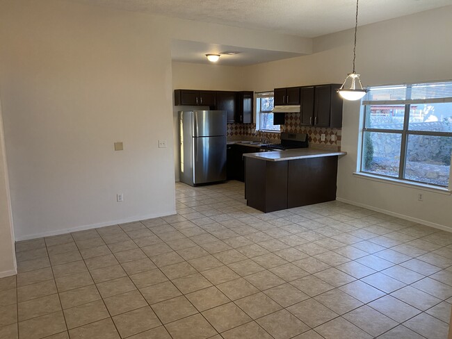Building Photo - 14720 Horizon View Dr