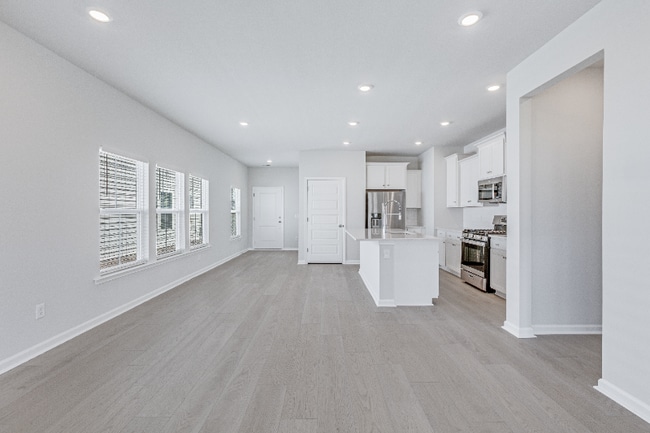 Building Photo - 1153 Glorious Wy