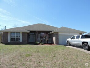 Building Photo - 4862 Leyland Ln