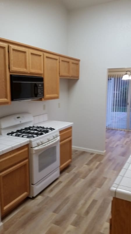 Building Photo - 5033 Charter Rd