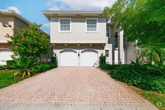 Building Photo - 4981 SW 173rd Ave