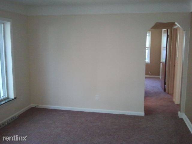 Building Photo - 14985 Auburndale St