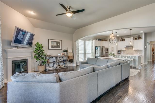 Building Photo - 1201 Skyflower Ln