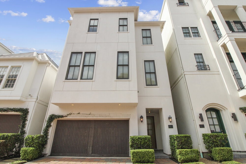Foto principal - 6011 Post Oak Green Ln