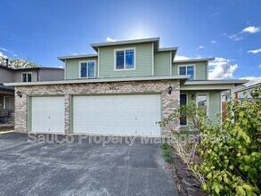 Building Photo - 951 SW 208th Pl