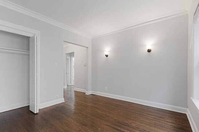 Foto del edificio - 1100 W Glenlake Ave