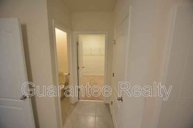 Foto del edificio - 5777 Arlington River Dr.