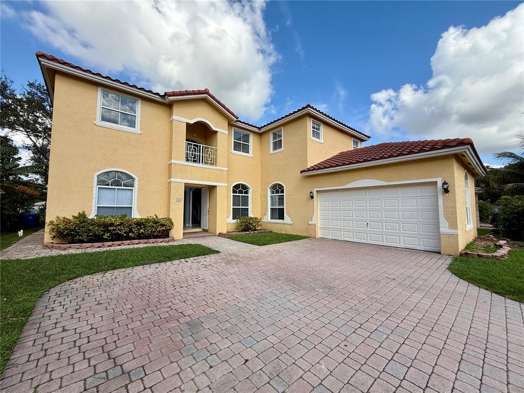 Foto principal - 2132 SW 118th Ave