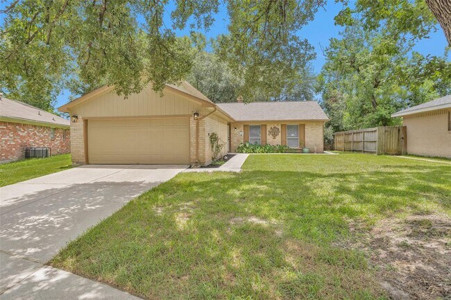 Building Photo - 9810 Kiwi Ln