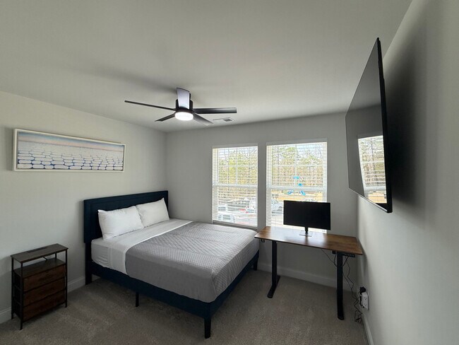 Foto del edificio - 4045 Grommet Ct