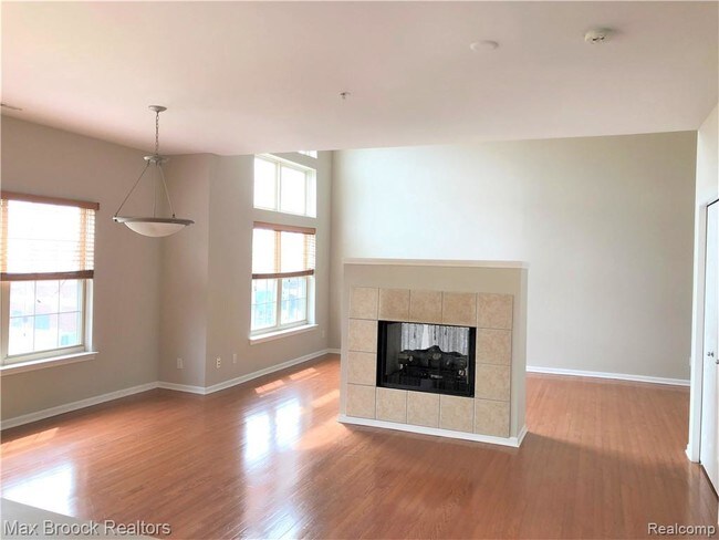 Building Photo - 1375 Raliegh Pl