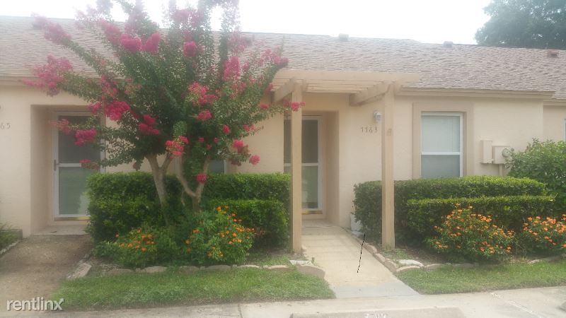Primary Photo - 7763 Country Pl