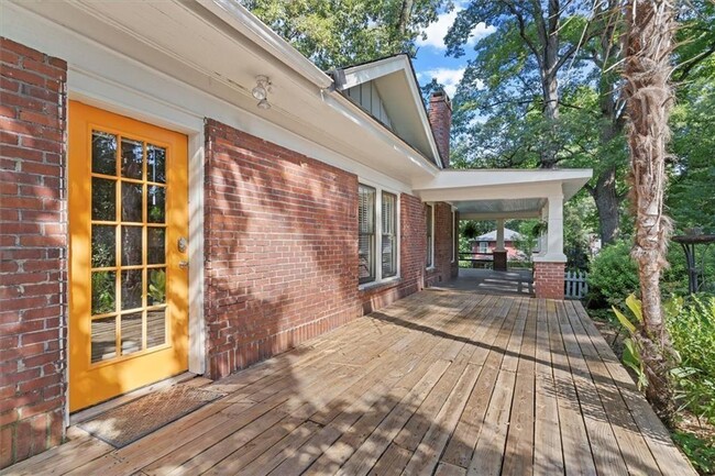 Building Photo - 1282 Niles Ave NW
