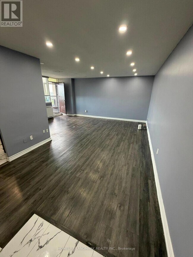 Building Photo - 180 Markham Rd