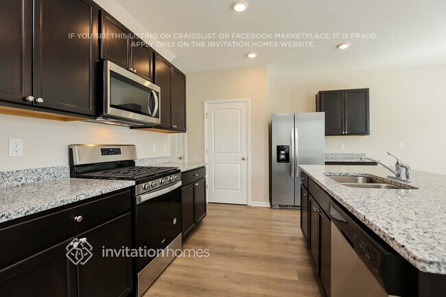 Foto del edificio - 842 Long Leaf Rd
