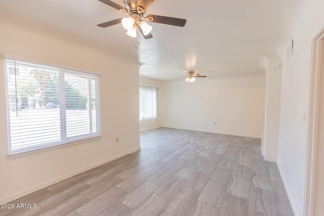 Foto del edificio - 330 E 14th St