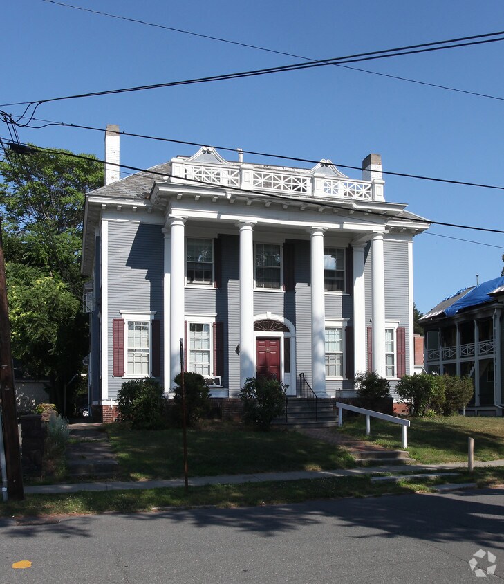 29 Franklin St, Greenfield, MA 01301 Apartments in Greenfield, MA