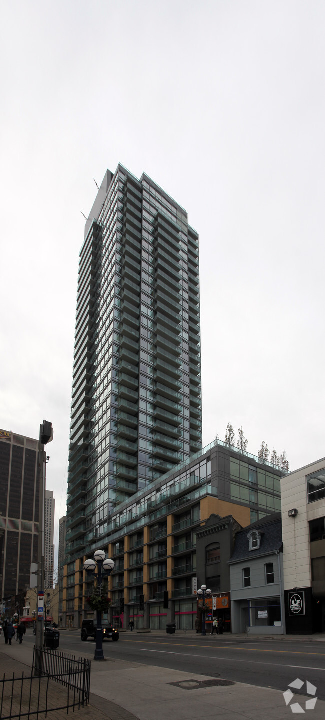 Building Photo - 18 Yorkville