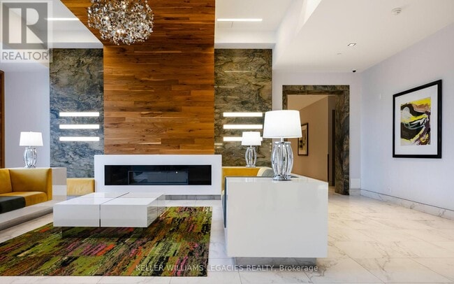 Photo du bâtiment - 7890-7890 Bathurst St