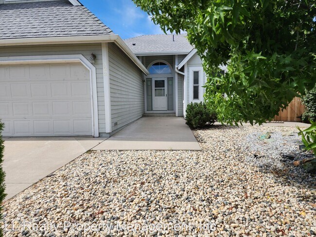 Building Photo - 3 br, 2 bath House - 322 Somerset