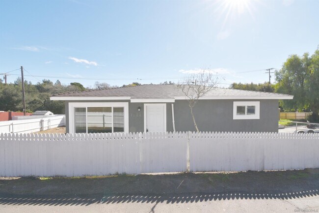 Foto del edificio - 1222 Willowside Ter