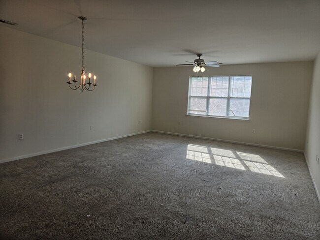 Foto del edificio - 2424 Chancery Ln
