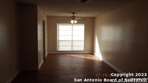 Primary Photo - 5922 Brambletree St