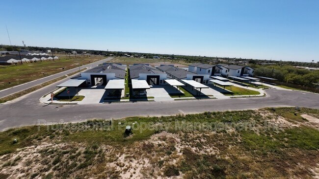 Foto del edificio - 2808 Charlie Rd