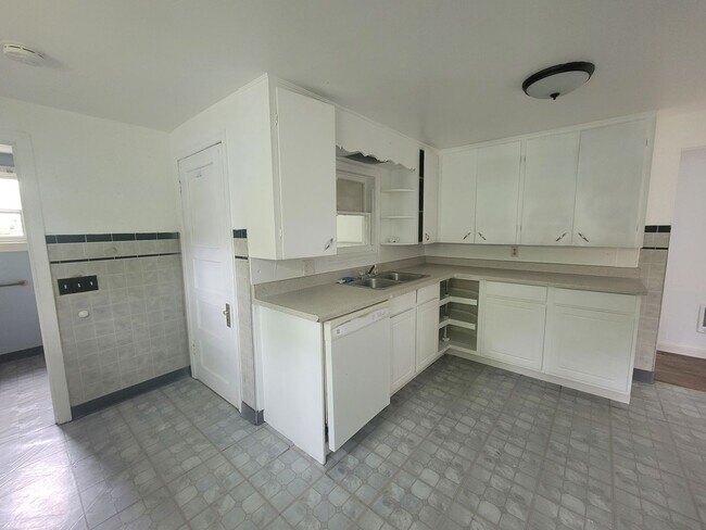 Building Photo - 01146