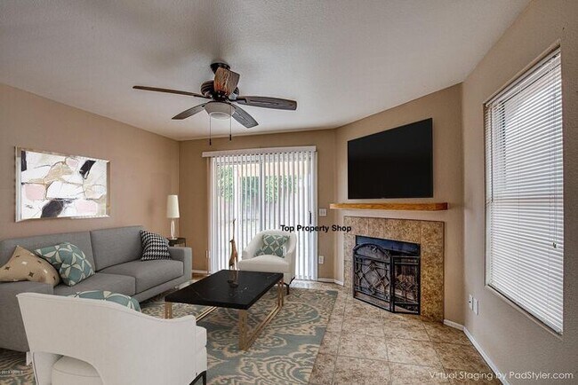 Building Photo - 3 BED 2 BATH IN AHWATUKEE!
