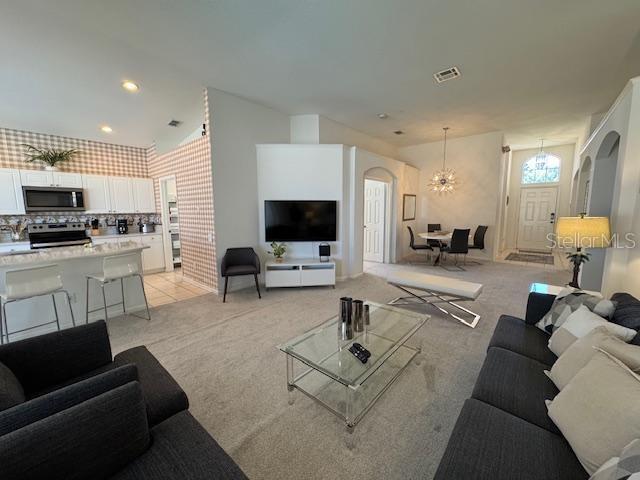 Foto del edificio - 8212 Fan Palm Way