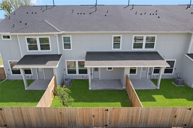 Building Photo - 8104 Danson Ln
