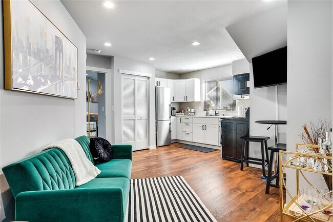 Foto del edificio - 640 N Anderson St