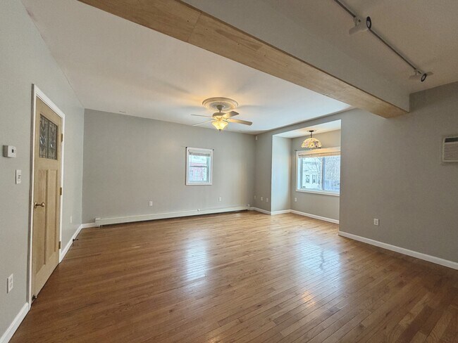 Building Photo - 62 Webster St