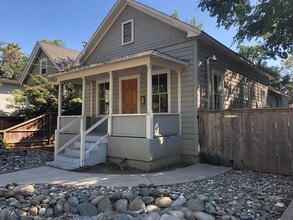 Building Photo - 1022 Normal Ave