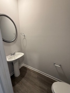 Building Photo - 144 Village Green Dr