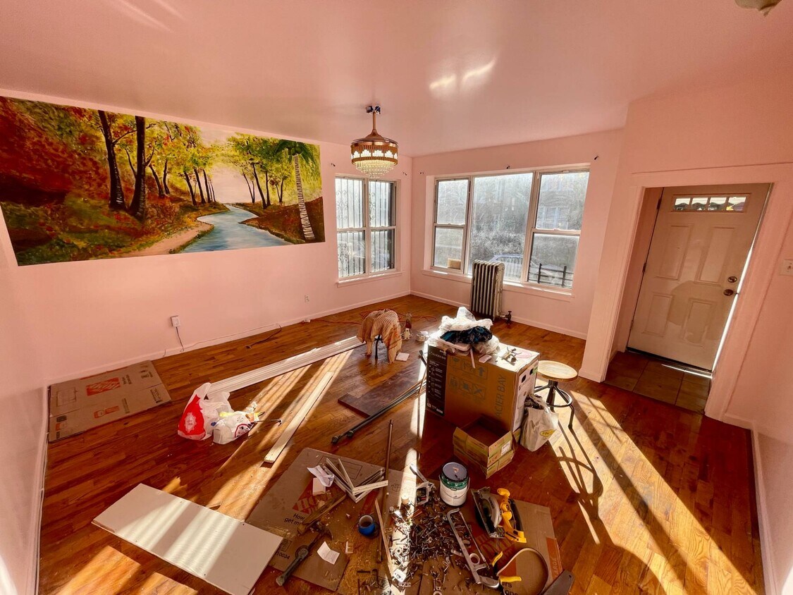 Primary Photo - 1230 Ward Ave